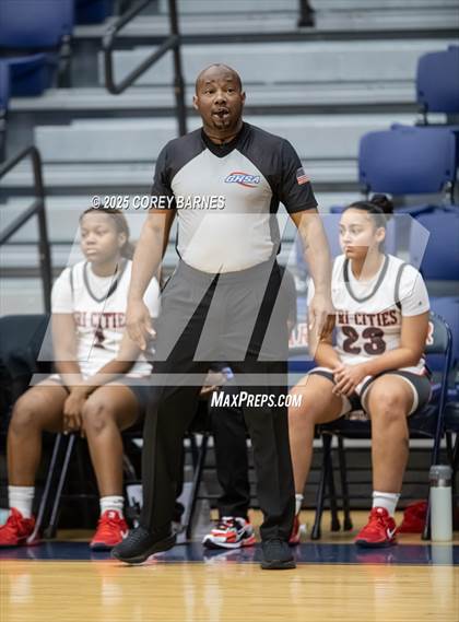 Thumbnail 1 in Tri-Cities @ Westside (0scar Wimberly Christmas Classic @ Lamar County HS) photogallery.