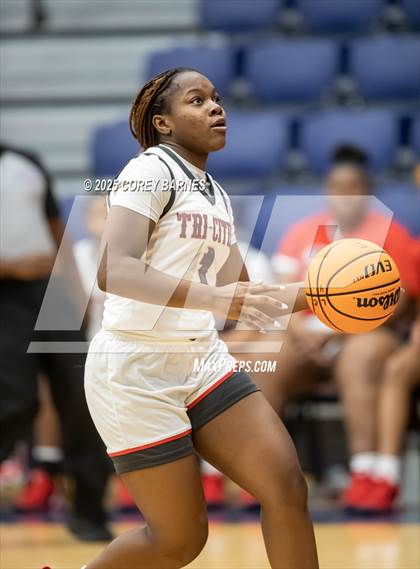 Thumbnail 3 in Tri-Cities @ Westside (0scar Wimberly Christmas Classic @ Lamar County HS) photogallery.