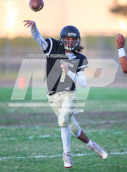 Thumbnail 1 in Downey @ Enochs photogallery.