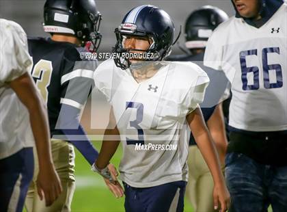 Thumbnail 2 in Downey @ Enochs photogallery.