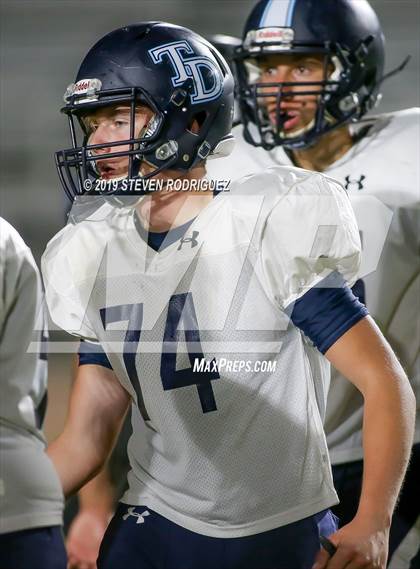 Thumbnail 3 in Downey @ Enochs photogallery.