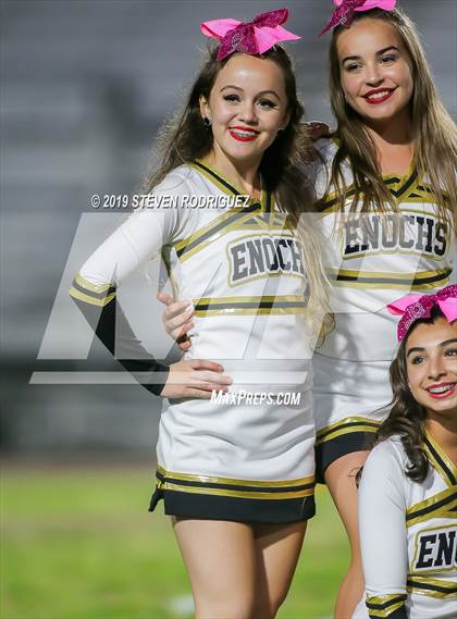 Thumbnail 3 in Downey @ Enochs photogallery.