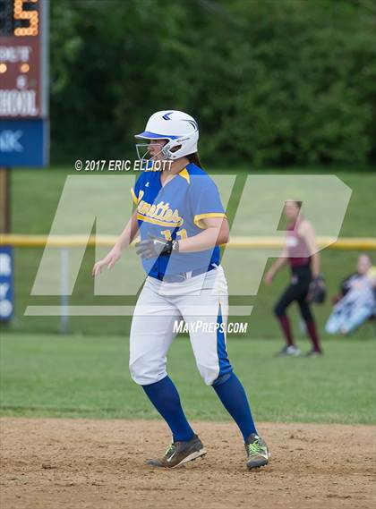 Thumbnail 3 in Johnsonburg vs Cranberry Area (PIAA D9 AA Semifinal) photogallery.