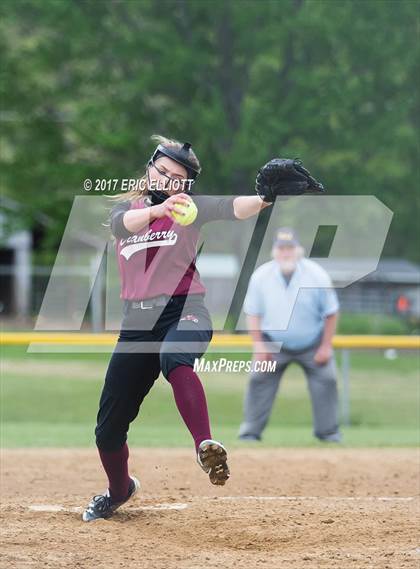 Thumbnail 3 in Johnsonburg vs Cranberry Area (PIAA D9 AA Semifinal) photogallery.