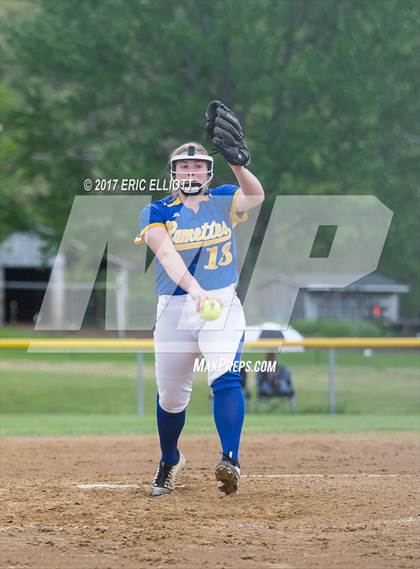 Thumbnail 3 in Johnsonburg vs Cranberry Area (PIAA D9 AA Semifinal) photogallery.
