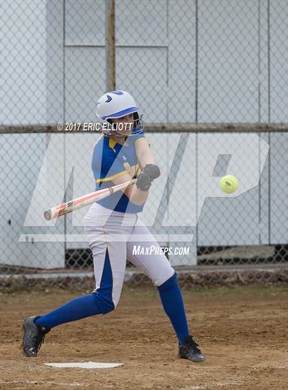 Thumbnail 1 in Johnsonburg vs Cranberry Area (PIAA D9 AA Semifinal) photogallery.