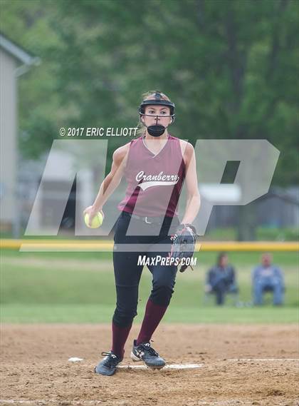 Thumbnail 3 in Johnsonburg vs Cranberry Area (PIAA D9 AA Semifinal) photogallery.