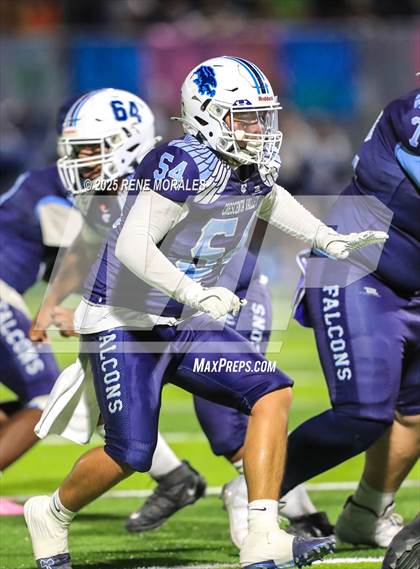 Thumbnail 2 in Burbank vs Crescenta Valley photogallery.