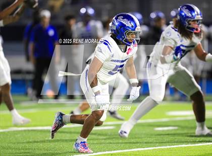 Thumbnail 2 in Burbank vs Crescenta Valley photogallery.