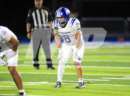 Thumbnail 2 in Burbank vs Crescenta Valley photogallery.