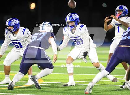 Thumbnail 2 in Burbank vs Crescenta Valley photogallery.