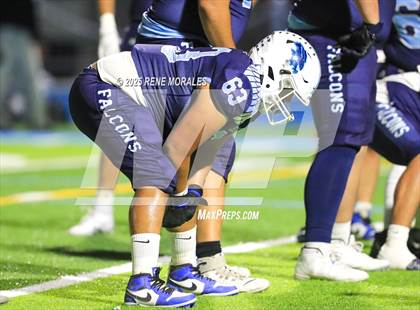 Thumbnail 2 in Burbank vs Crescenta Valley photogallery.
