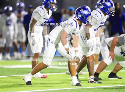 Thumbnail 3 in Burbank vs Crescenta Valley photogallery.