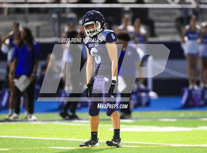 Thumbnail 2 in Burbank vs Crescenta Valley photogallery.