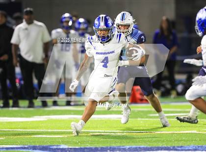 Thumbnail 1 in Burbank vs Crescenta Valley photogallery.