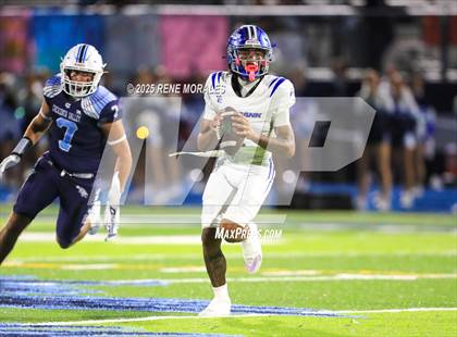 Thumbnail 3 in Burbank vs Crescenta Valley photogallery.