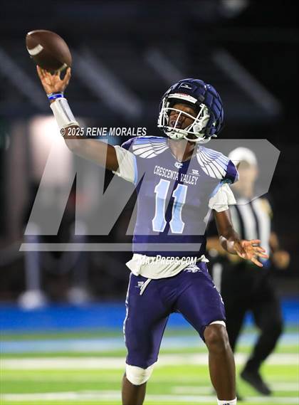 Thumbnail 1 in Burbank vs Crescenta Valley photogallery.