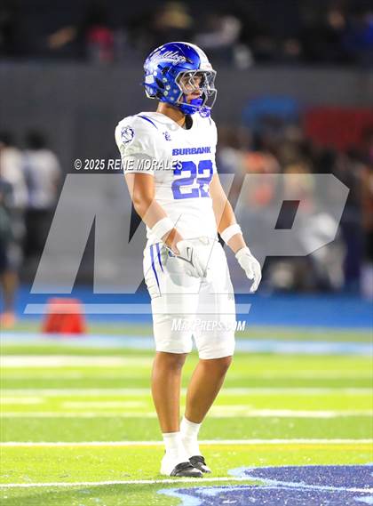 Thumbnail 1 in Burbank vs Crescenta Valley photogallery.