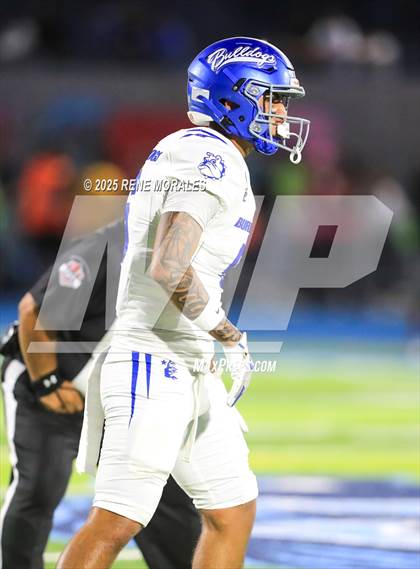 Thumbnail 1 in Burbank vs Crescenta Valley photogallery.