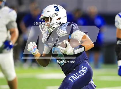 Thumbnail 2 in Burbank vs Crescenta Valley photogallery.
