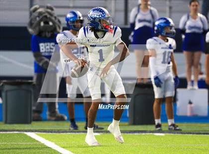 Thumbnail 3 in Burbank vs Crescenta Valley photogallery.
