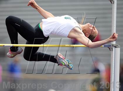 Thumbnail 3 in Dakota Ridge Invitational photogallery.