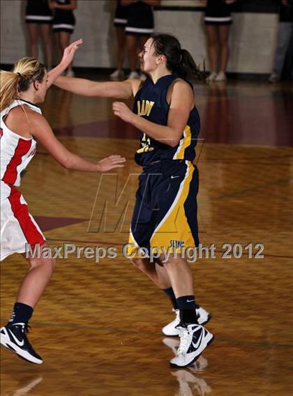 Thumbnail 2 in Seymour vs. South-Doyle photogallery.