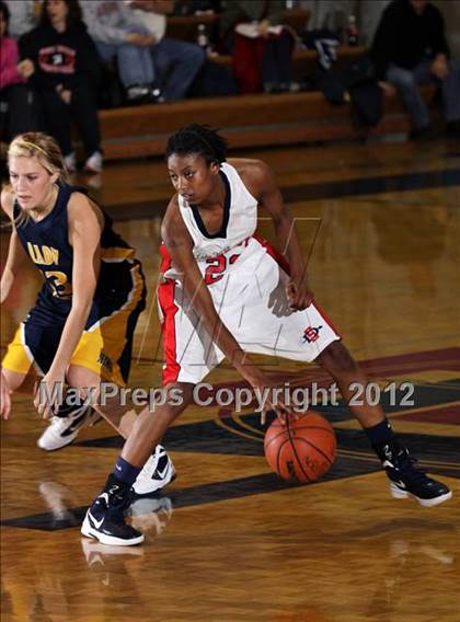 Thumbnail 2 in Seymour vs. South-Doyle photogallery.