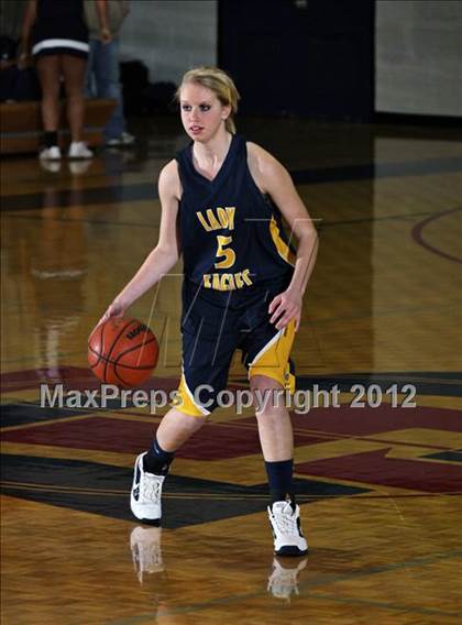 Thumbnail 2 in Seymour vs. South-Doyle photogallery.