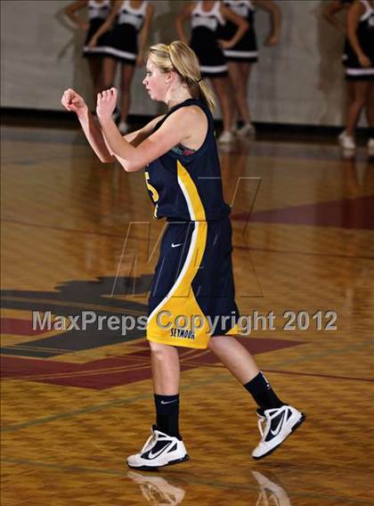 Thumbnail 1 in Seymour vs. South-Doyle photogallery.