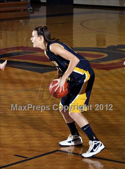 Thumbnail 3 in Seymour vs. South-Doyle photogallery.