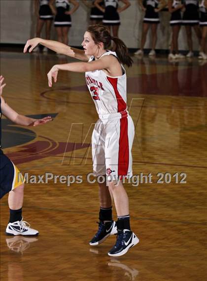 Thumbnail 1 in Seymour vs. South-Doyle photogallery.