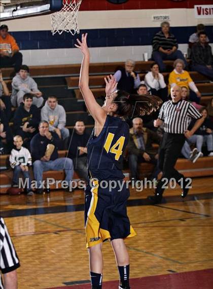 Thumbnail 3 in Seymour vs. South-Doyle photogallery.