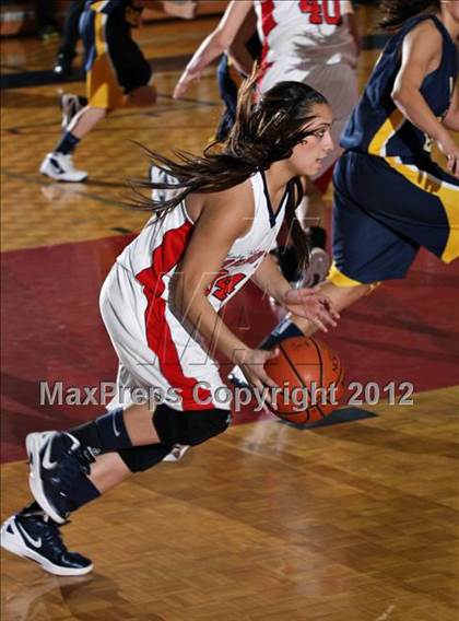 Thumbnail 2 in Seymour vs. South-Doyle photogallery.