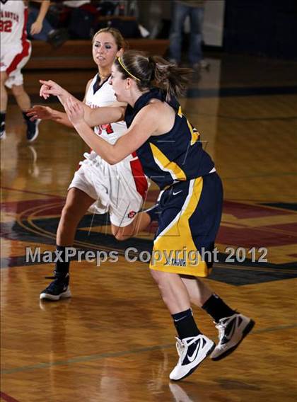 Thumbnail 3 in Seymour vs. South-Doyle photogallery.