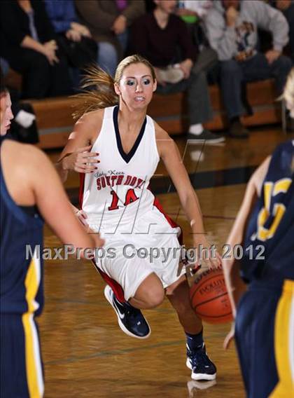 Thumbnail 1 in Seymour vs. South-Doyle photogallery.