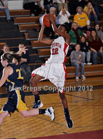 Thumbnail 2 in Seymour vs. South-Doyle photogallery.