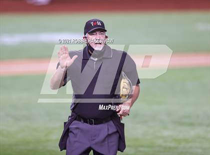 Thumbnail 2 in Marcus vs. Prosper (Dragon Classic) photogallery.