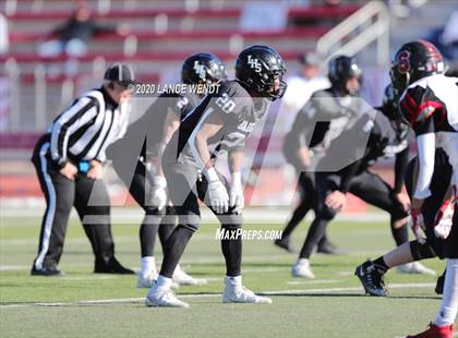 Thumbnail 2 in Limon vs. Strasburg (CHSAA 1A State Championship) photogallery.