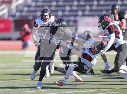 Thumbnail 1 in Limon vs. Strasburg (CHSAA 1A State Championship) photogallery.