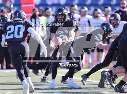 Thumbnail 1 in Limon vs. Strasburg (CHSAA 1A State Championship) photogallery.