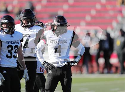 Thumbnail 1 in Limon vs. Strasburg (CHSAA 1A State Championship) photogallery.