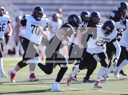 Thumbnail 3 in Limon vs. Strasburg (CHSAA 1A State Championship) photogallery.