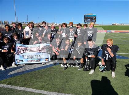 Thumbnail 1 in Limon vs. Strasburg (CHSAA 1A State Championship) photogallery.