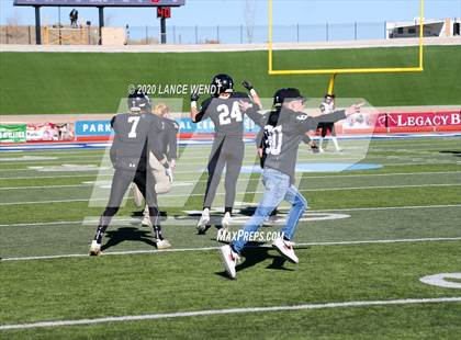 Thumbnail 1 in Limon vs. Strasburg (CHSAA 1A State Championship) photogallery.