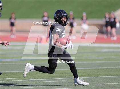 Thumbnail 3 in Limon vs. Strasburg (CHSAA 1A State Championship) photogallery.
