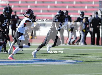 Thumbnail 1 in Limon vs. Strasburg (CHSAA 1A State Championship) photogallery.