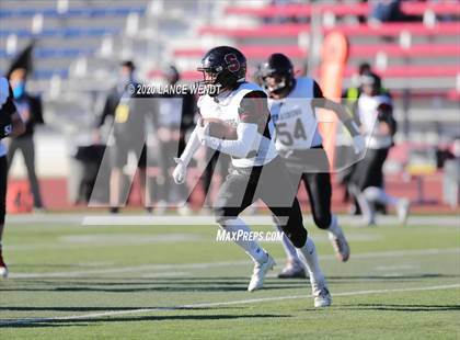 Thumbnail 3 in Limon vs. Strasburg (CHSAA 1A State Championship) photogallery.