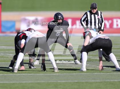 Thumbnail 2 in Limon vs. Strasburg (CHSAA 1A State Championship) photogallery.