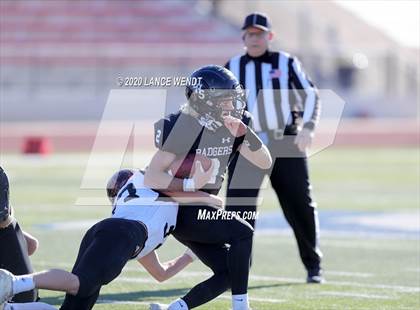 Thumbnail 2 in Limon vs. Strasburg (CHSAA 1A State Championship) photogallery.